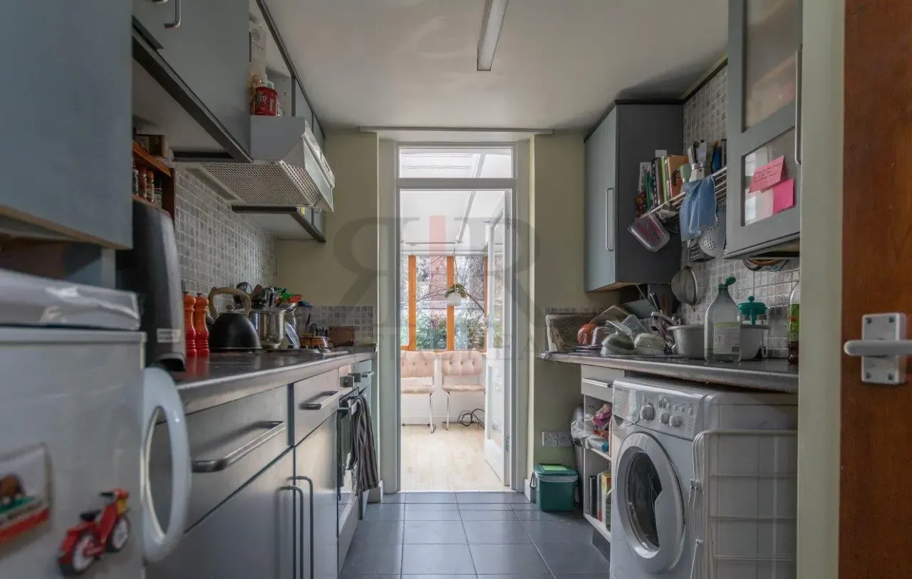 3 bed flat to rent, Kentish Town, London, NW5