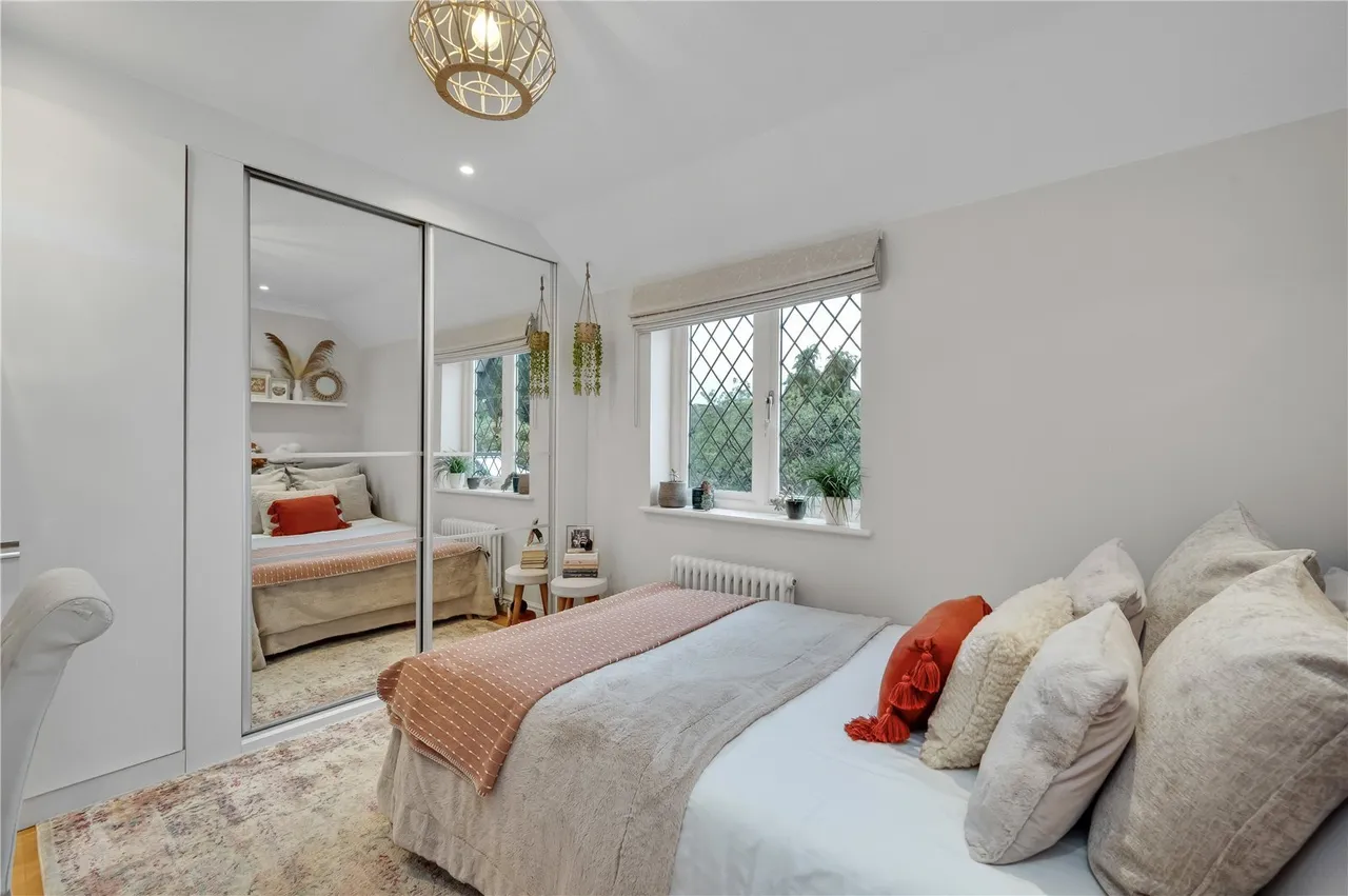 Waterperry Lane, Chobham, GU24, photo 21