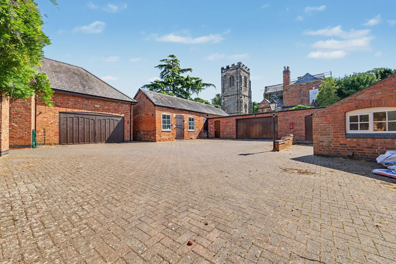 Main Street, Willoughby Waterleys, LE8, photo 39