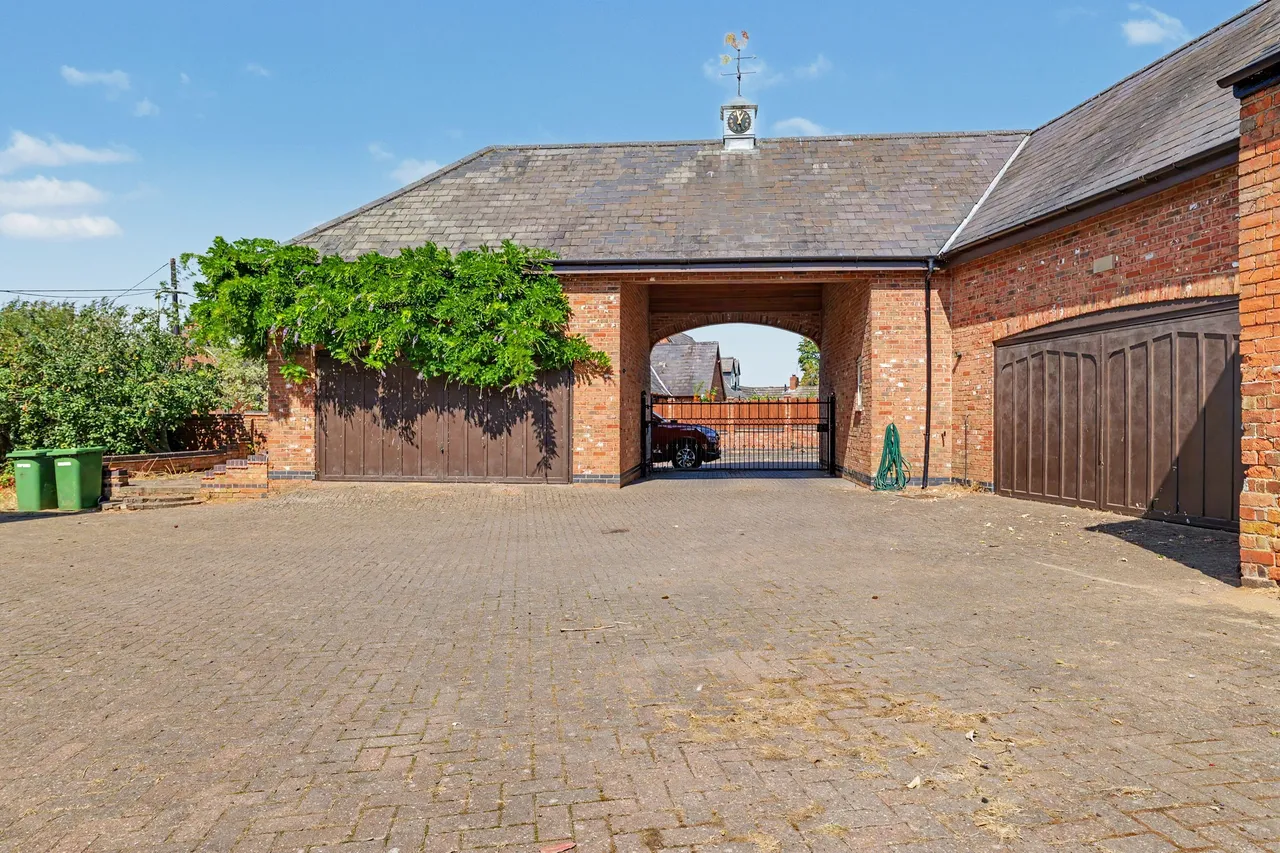 Main Street, Willoughby Waterleys, LE8, photo 38