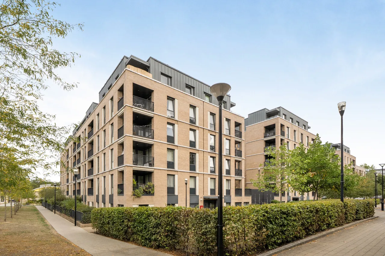 2 bed flat for sale, Denman Avenue, UB2