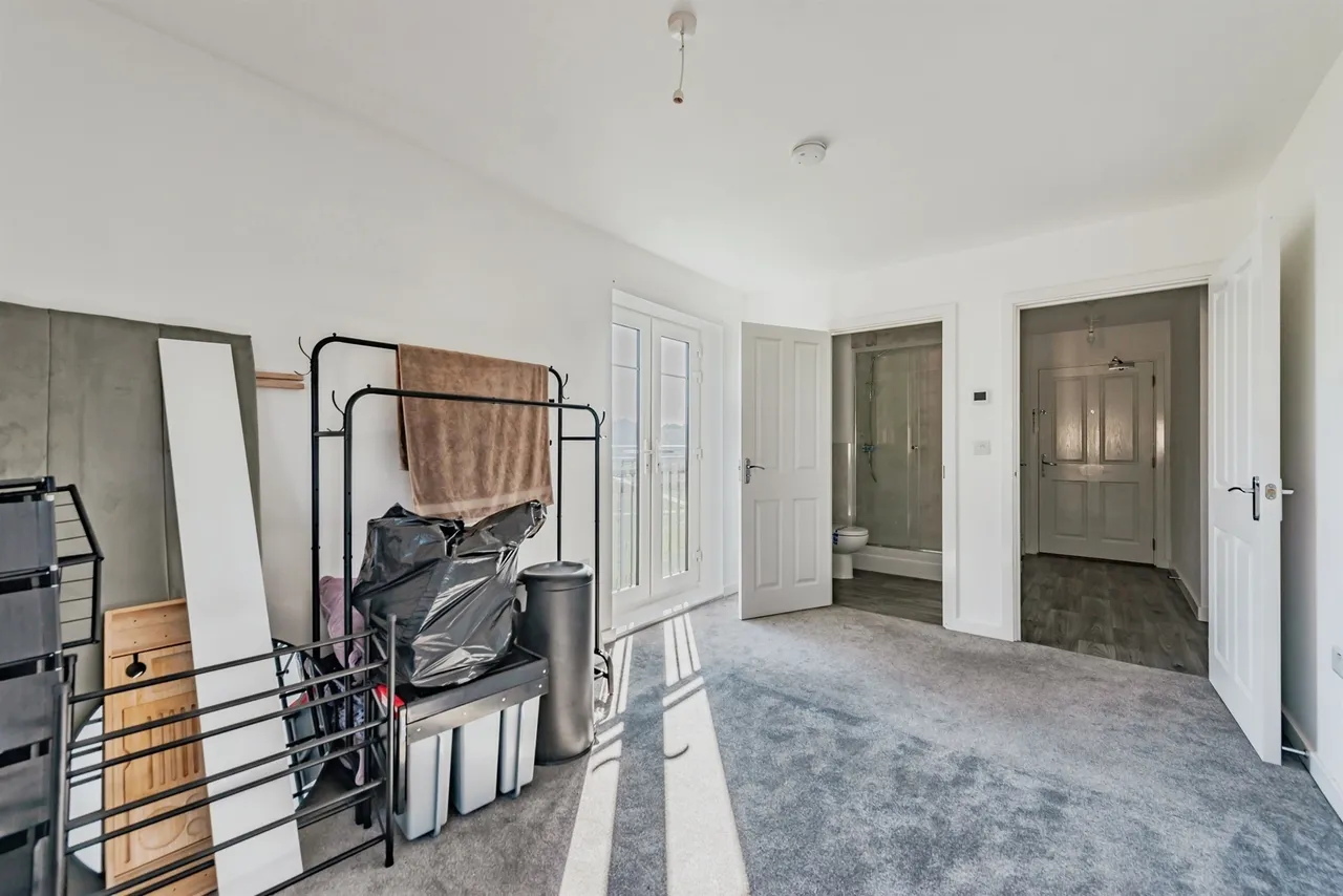 Eames Way, Crawley, RH10, photo 10