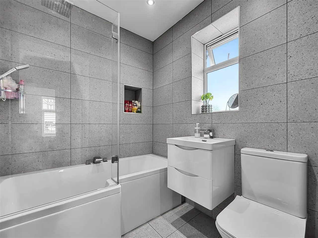 Northfields Lane, Brixham, photo 15