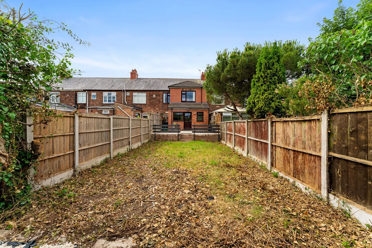 Liverpool Road, Widnes, WA8 7XP, photo 2