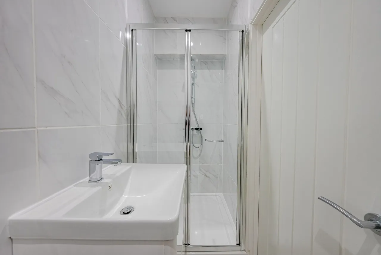 Double Room in Trosley Avenue, Gravesend, photo 11