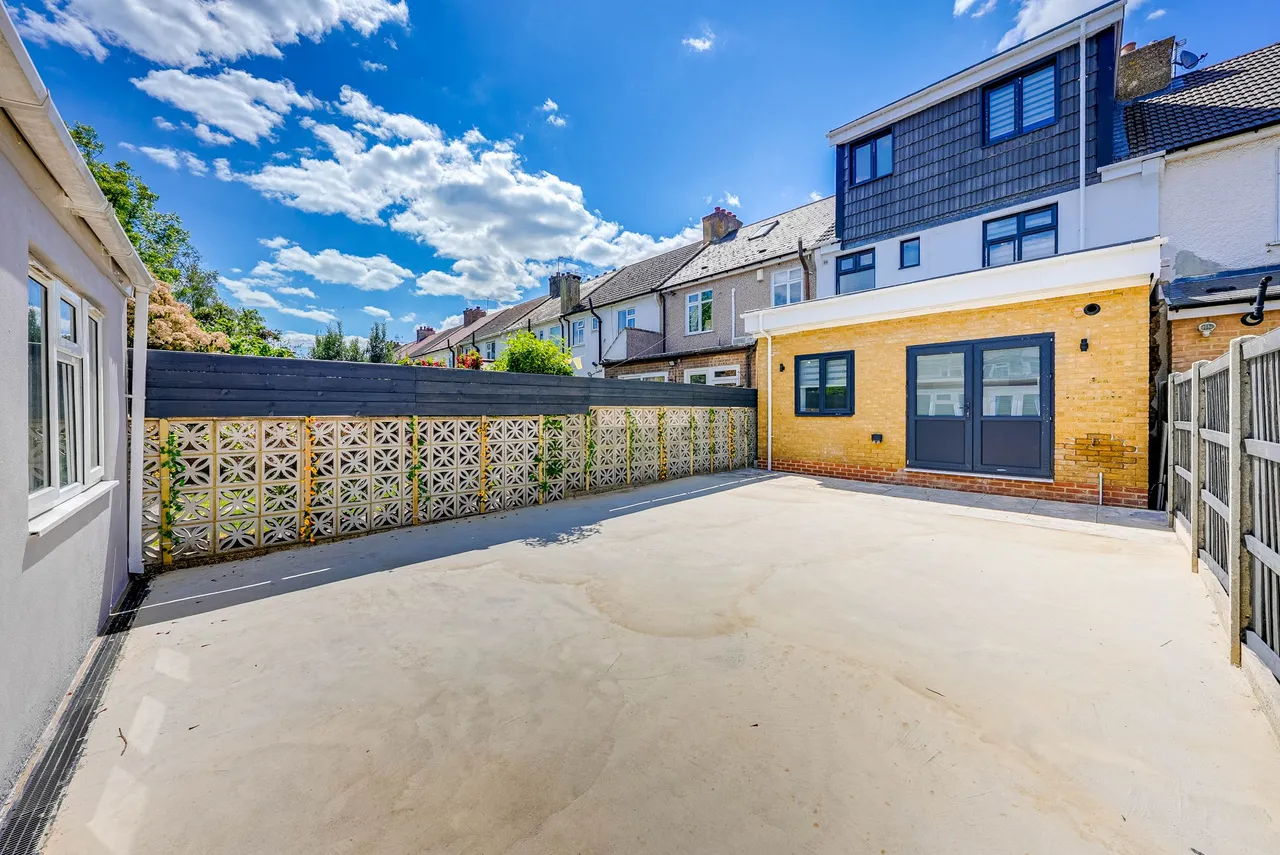 Double Room in Trosley Avenue, Gravesend, photo 14