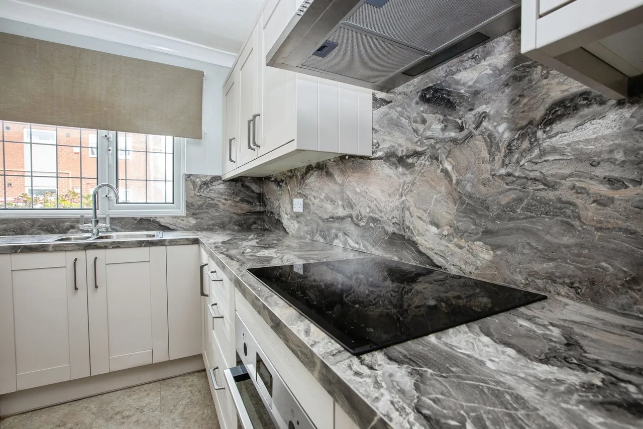 Mappleton Drive, Mansfield, NG18, photo 8