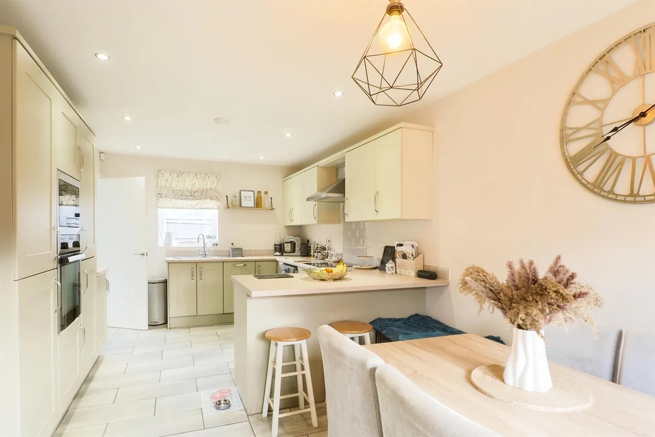 Orchard Grove, East Markham, NG22, photo 2
