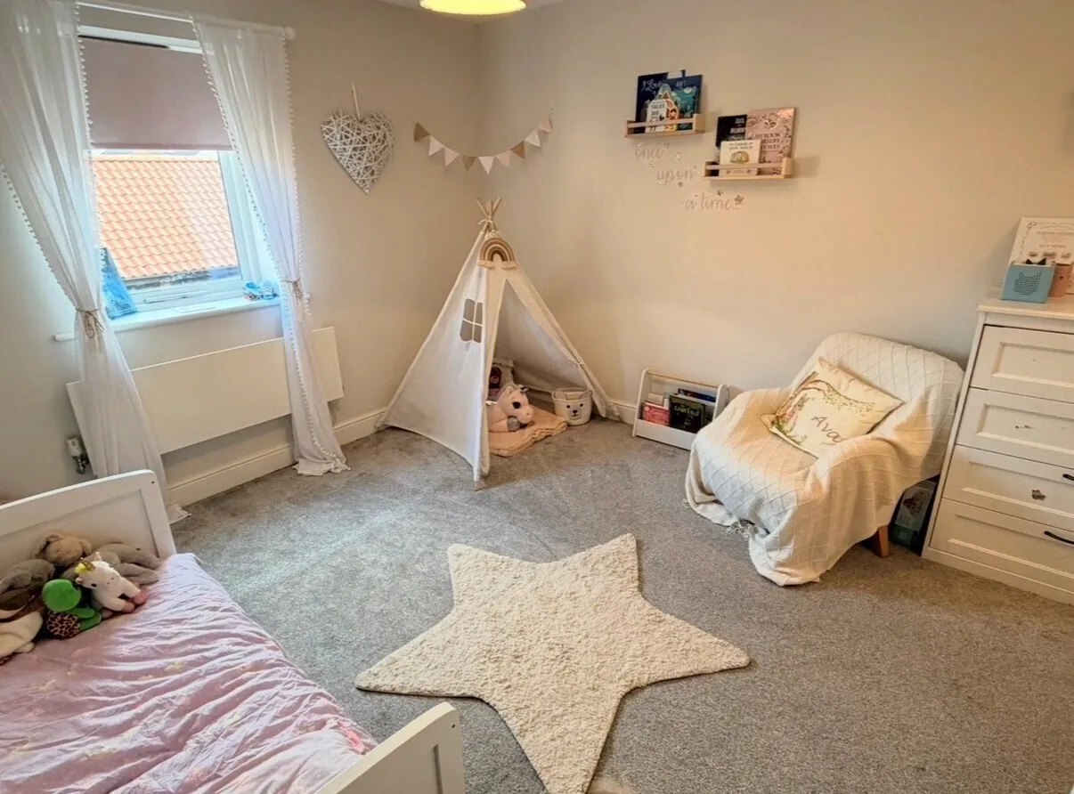 Orchard Grove, East Markham, NG22, photo 8