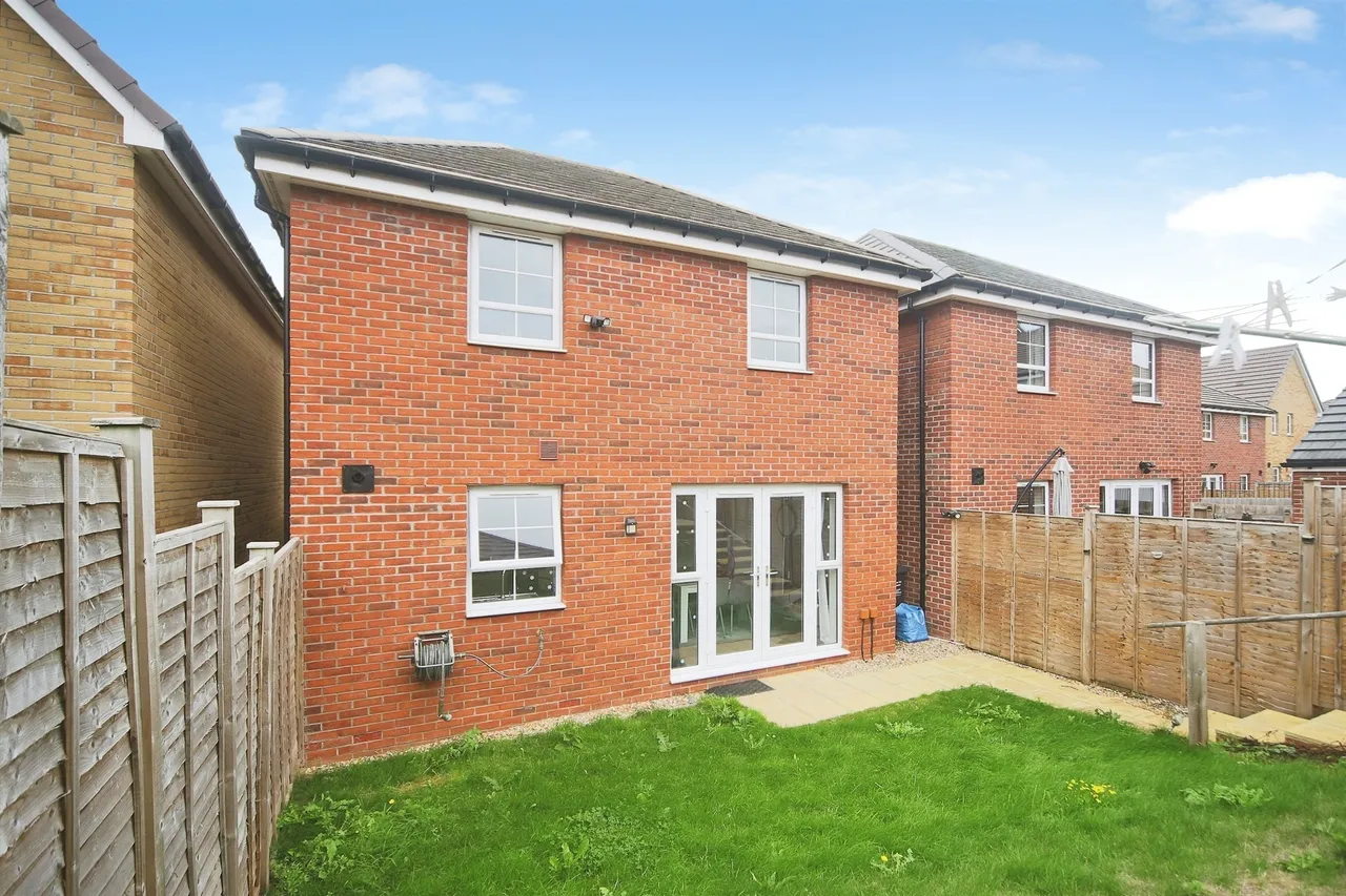 Lydian Walk, North Petherton, TA6, photo 4