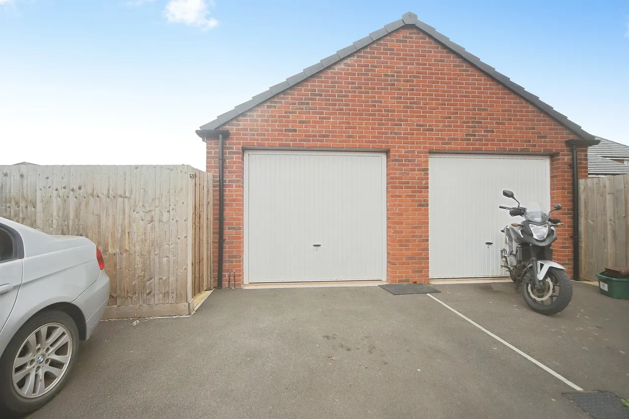Lydian Walk, North Petherton, TA6, photo 12