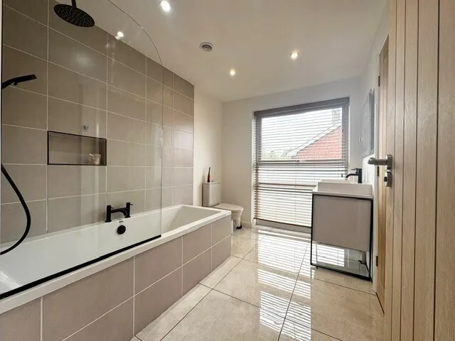Muston Lane, Easthorpe, NG13, photo 10