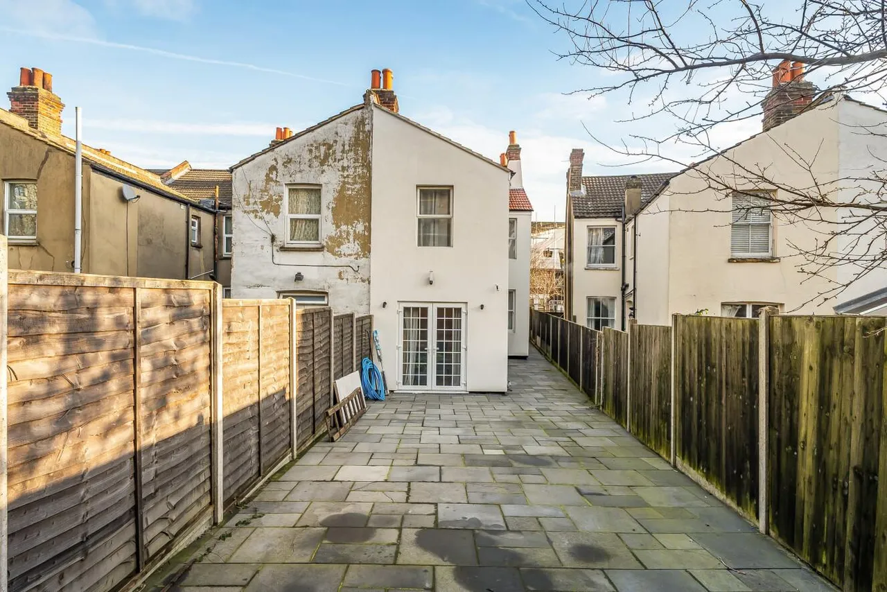 Lincoln Road, South Norwood, SE25, photo 16
