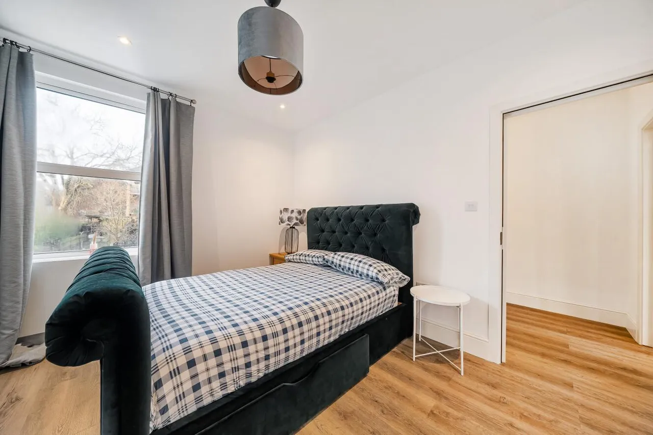 Lincoln Road, South Norwood, SE25, photo 15
