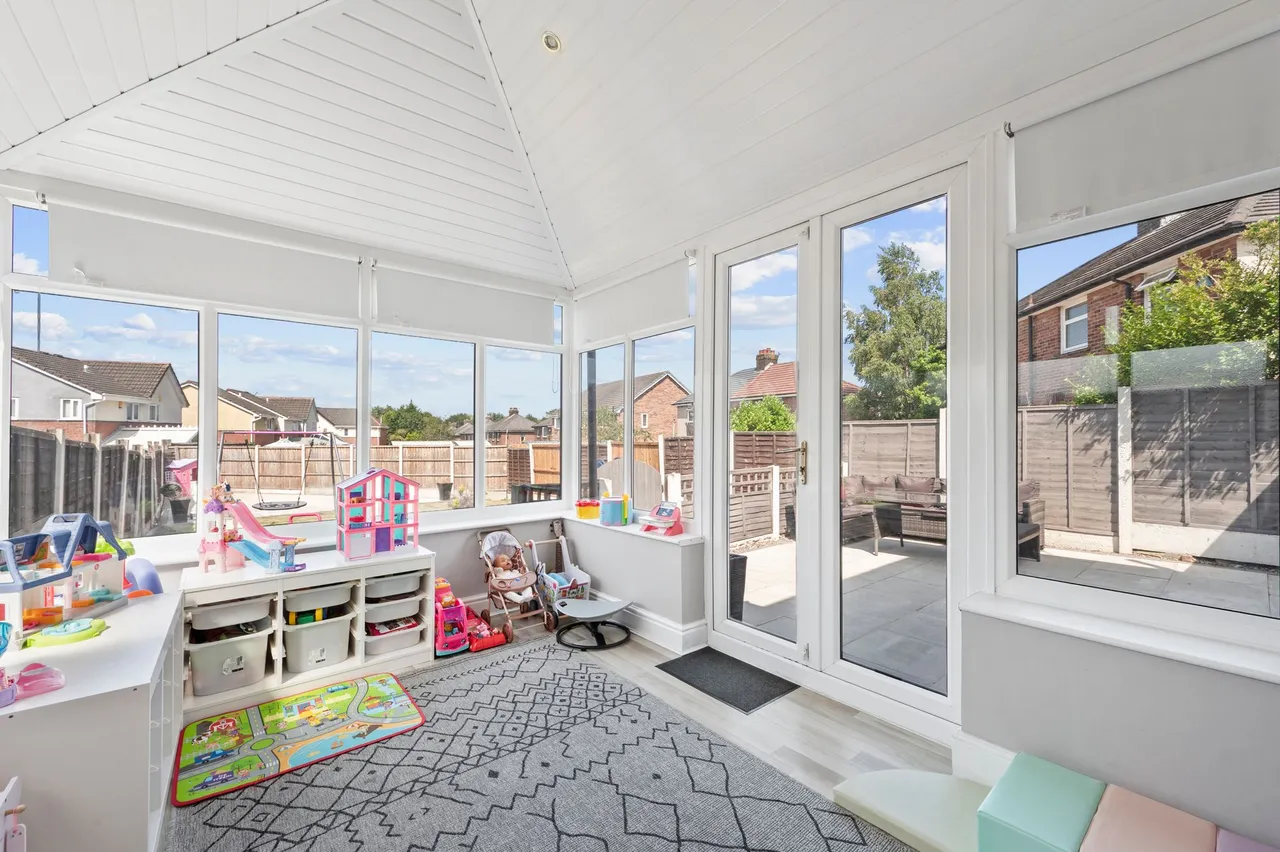 Chisnall Avenue, St. Helens, St. Helens, WA10 4ED, photo 15