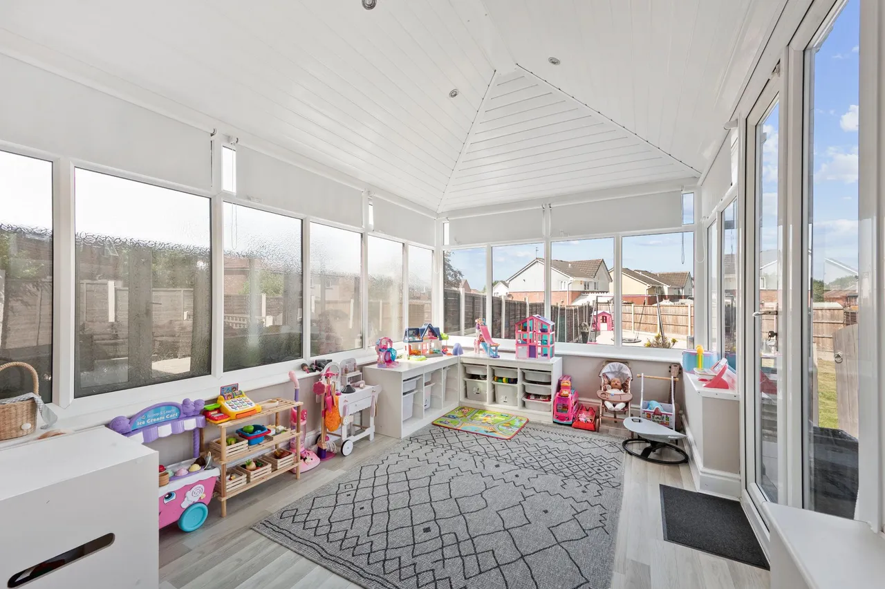 Chisnall Avenue, St. Helens, St. Helens, WA10 4ED, photo 13