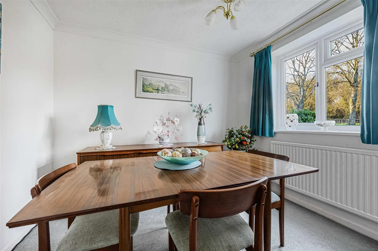 Abingdon Drive, Caversham, RG4, photo 7