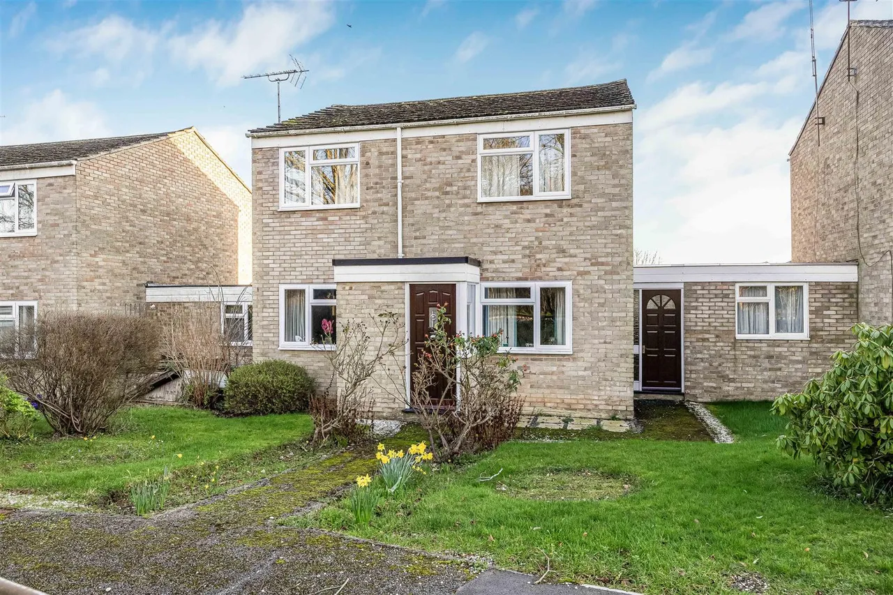 3 bed house for sale, Abingdon Drive, Caversham, RG4