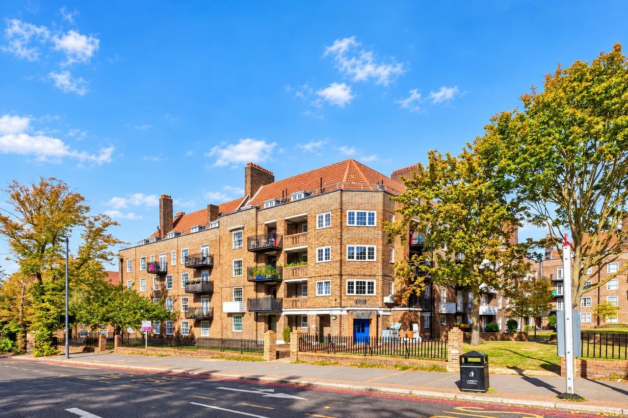 New Park Road, London, SW2, photo 12