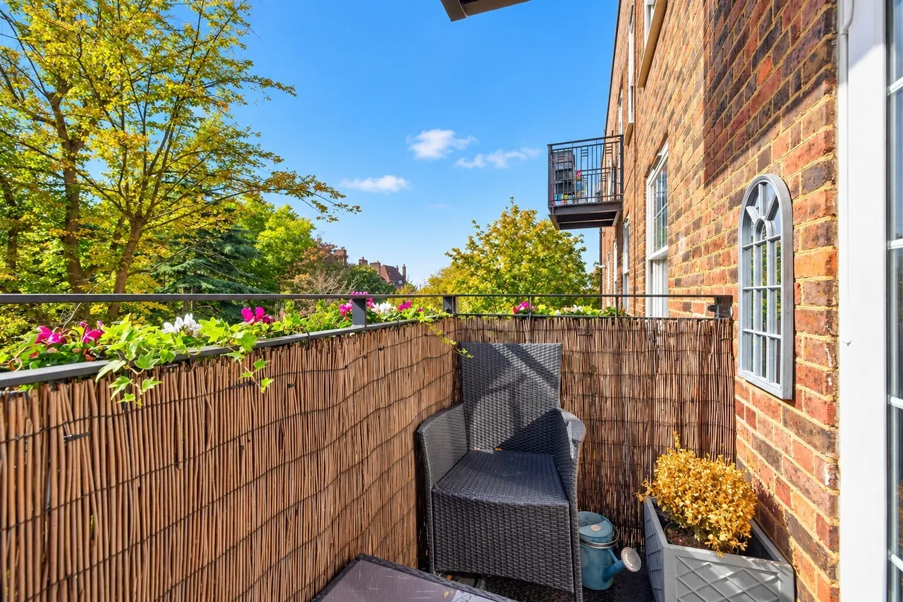 New Park Road, London, SW2, photo 4