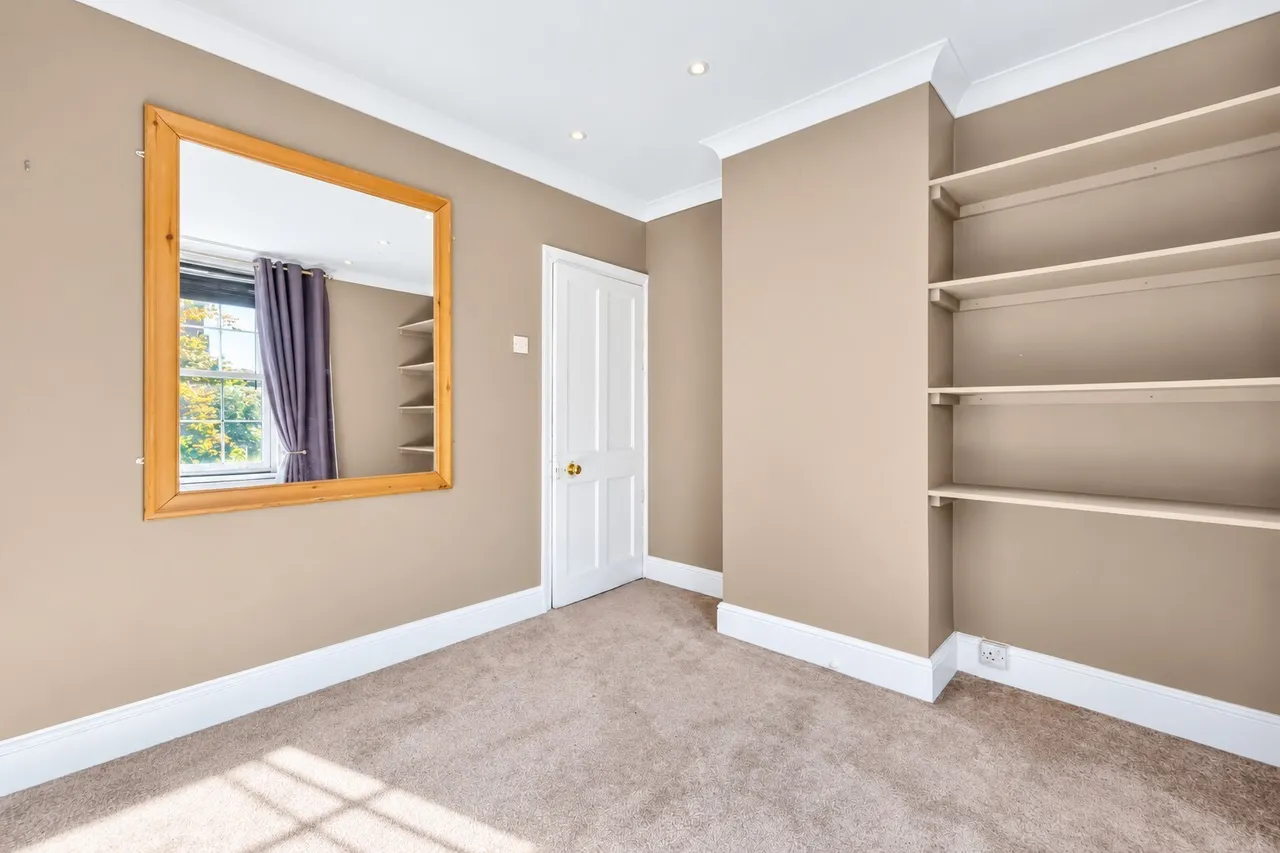 New Park Road, London, SW2, photo 8