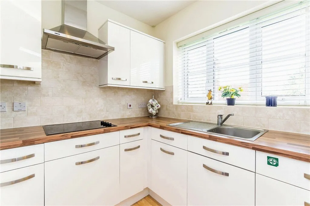 Limpsfield Road, Warlingham, Surrey, CR6, photo 3