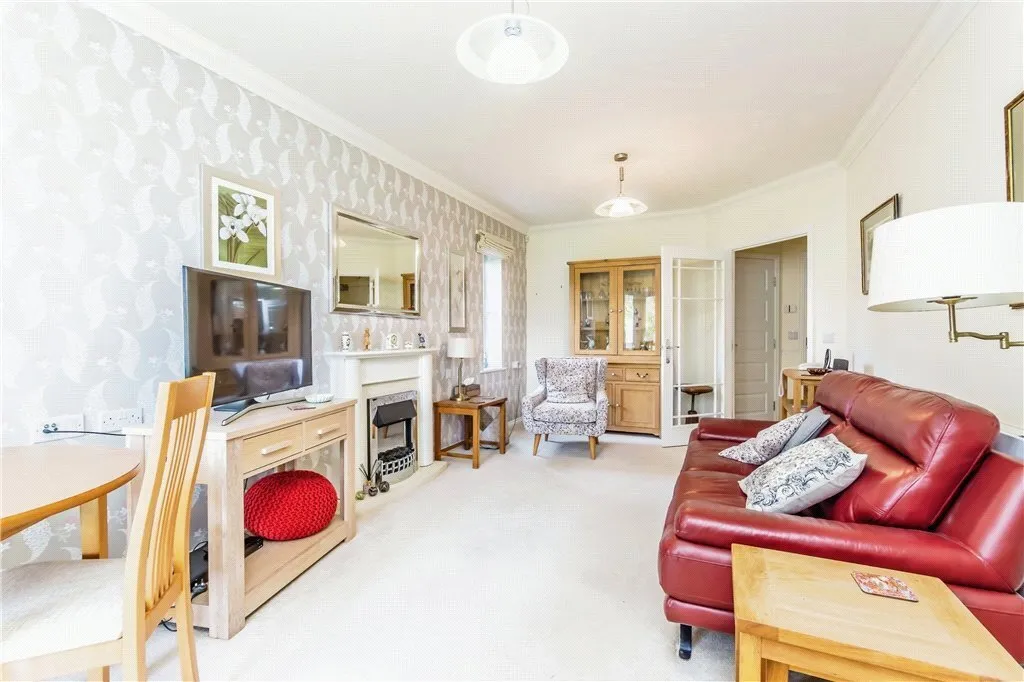 Limpsfield Road, Warlingham, Surrey, CR6, photo 13