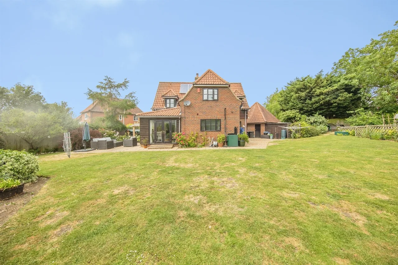Chamberlin Close, Bildeston, Ipswich, photo 3