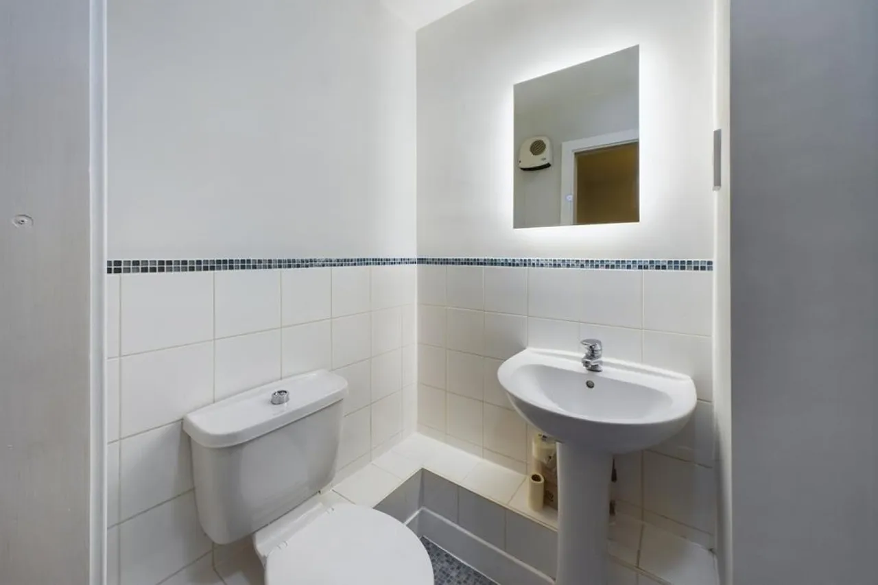 High Street, Southampton, SO14, photo 8