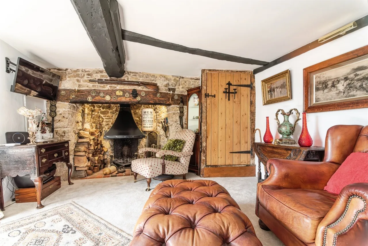 High Street, Shrivenham, SN6, photo 5