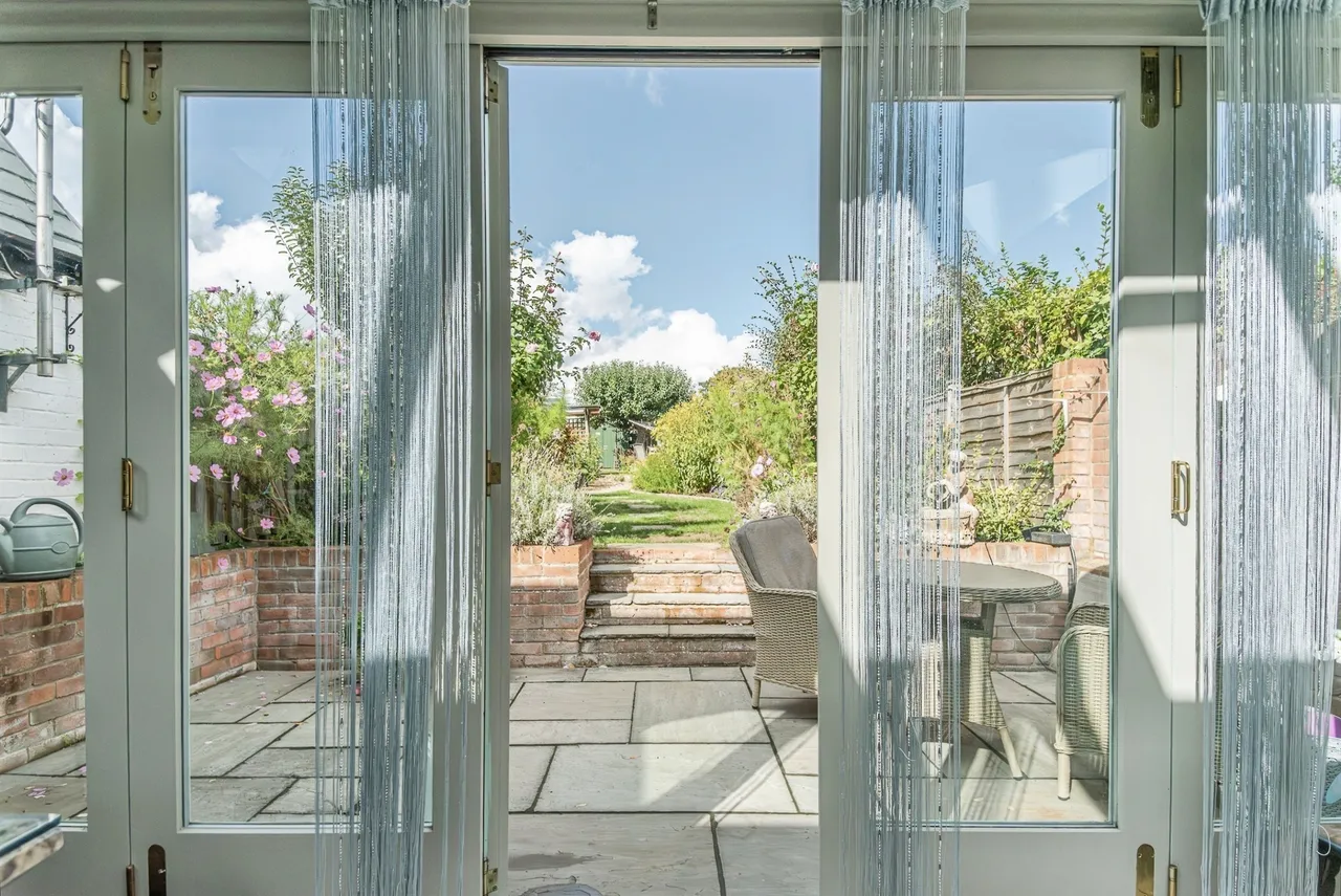 High Street, Shrivenham, SN6, photo 9