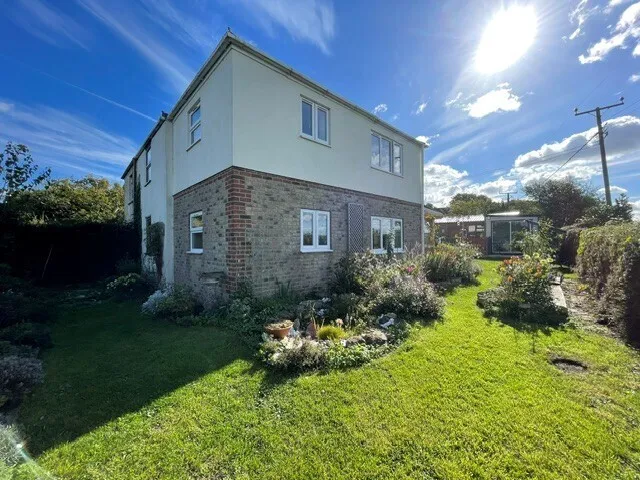4 bed house to rent, Stroud Wood Road, Ryde, PO33