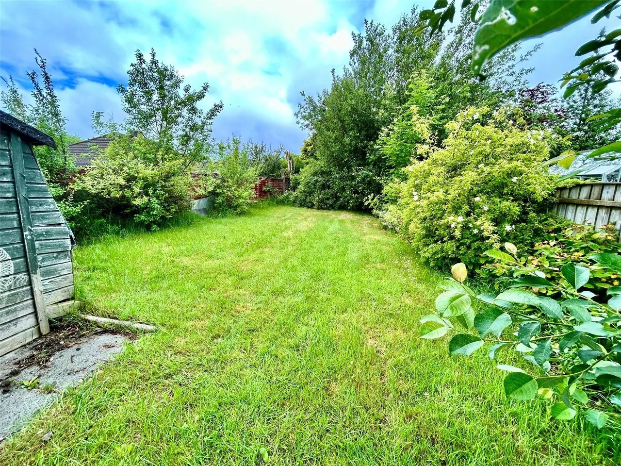 Renshaw Drive, Walton-le-Dale, Preston, Lancashire, PR5, photo 2