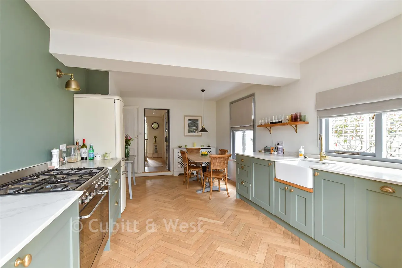 Westcourt Road, Worthing, BN14, photo 8