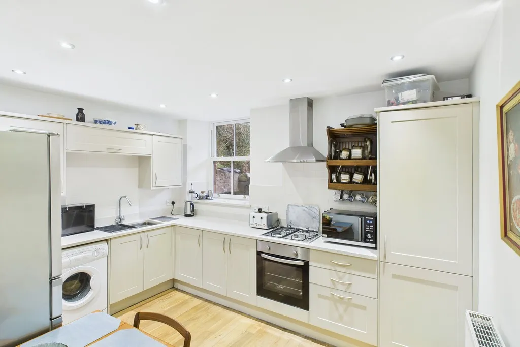 Oakthwaite Road, Windermere, LA23, photo 11