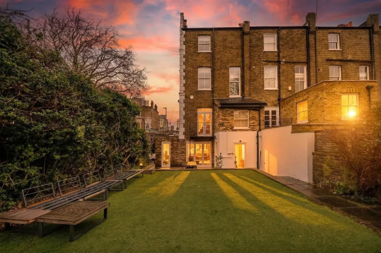 5 bed house for sale, Fentiman Road, London