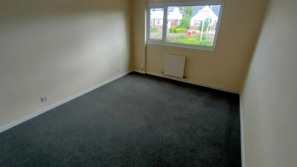 Chester Road, Wrexham, LL12, photo 12