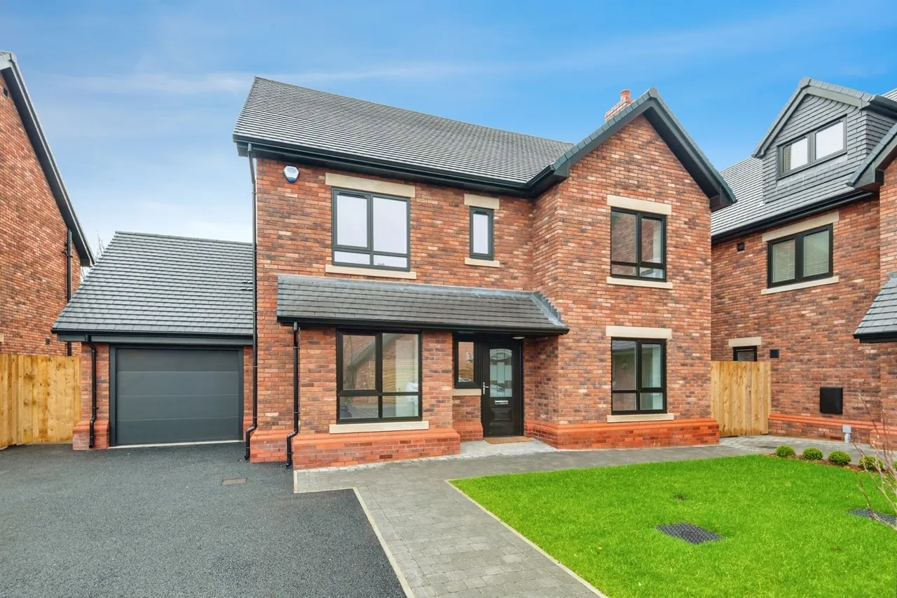 5 bed house for sale, Victoria Place, Widnes, WA8