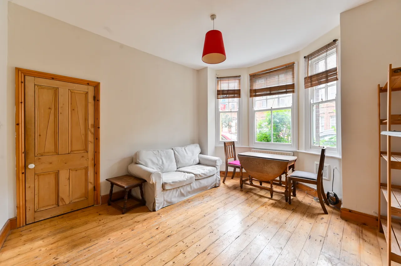 Flat 1, 45 Morat Street, London, photo 2