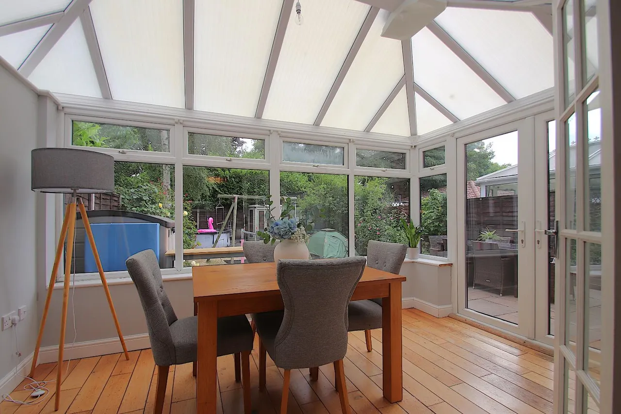 Abbotsbury Road, Bishopstoke, Eastleigh, Hampshire, SO50 8NZ, photo 4