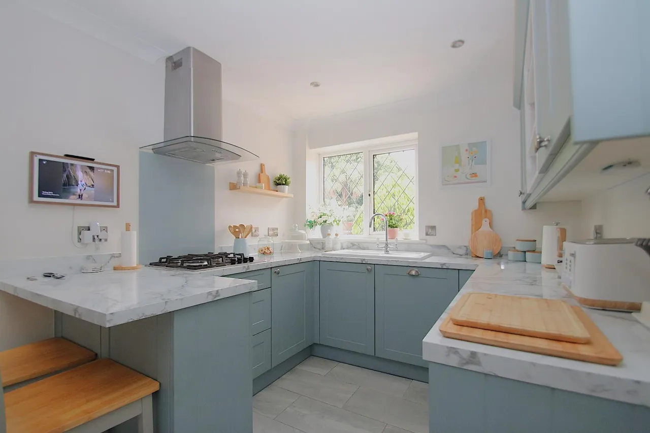 Abbotsbury Road, Bishopstoke, Eastleigh, Hampshire, SO50 8NZ, photo 7