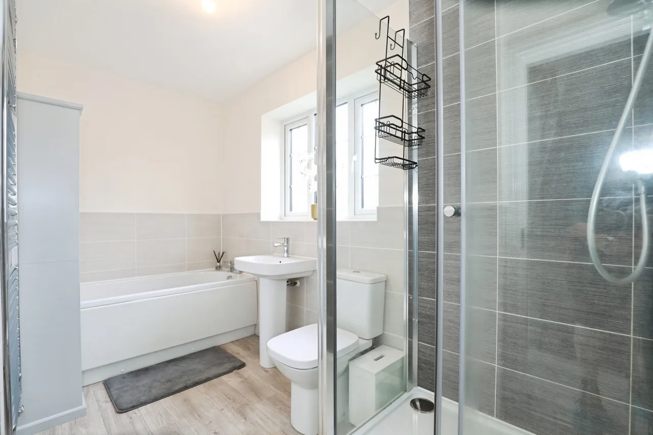 Alfred King Close, Shavington, Crewe, Cheshire, CW2, photo 11