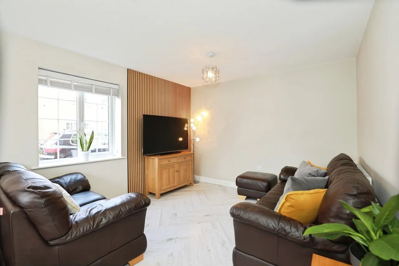 Alfred King Close, Shavington, Crewe, Cheshire, CW2, photo 3