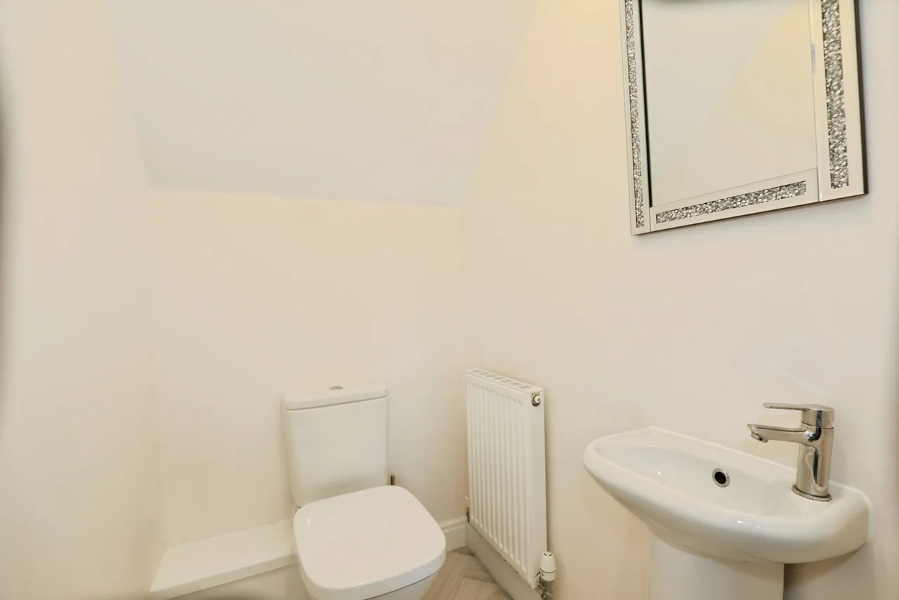 Alfred King Close, Shavington, Crewe, Cheshire, CW2, photo 8