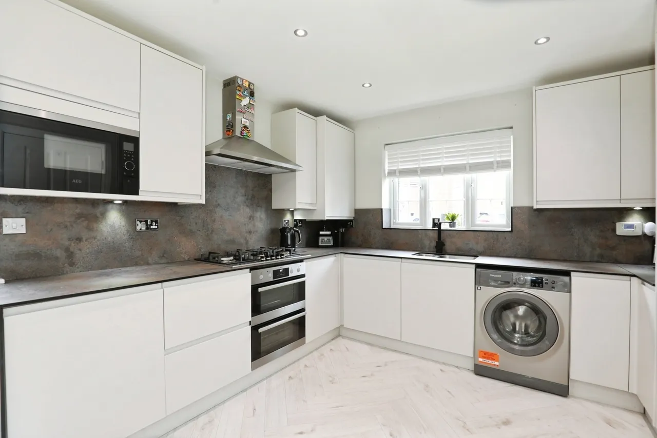Alfred King Close, Shavington, Crewe, Cheshire, CW2, photo 4