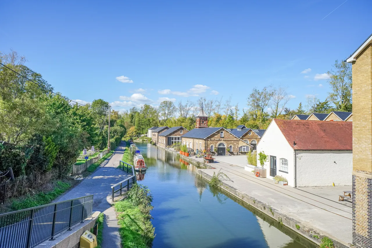 Bulbourne Yard, Bulbourne, HP23, photo 12