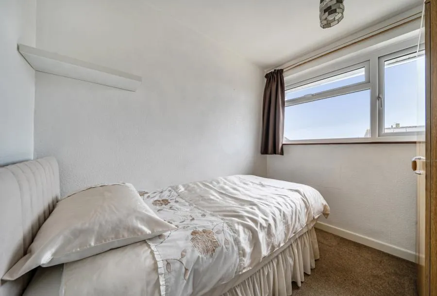 Priors Lea, Yate, BS37, photo 9