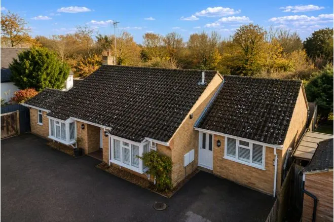 3 bed house for sale, Church Close, Whittlesford, CB22