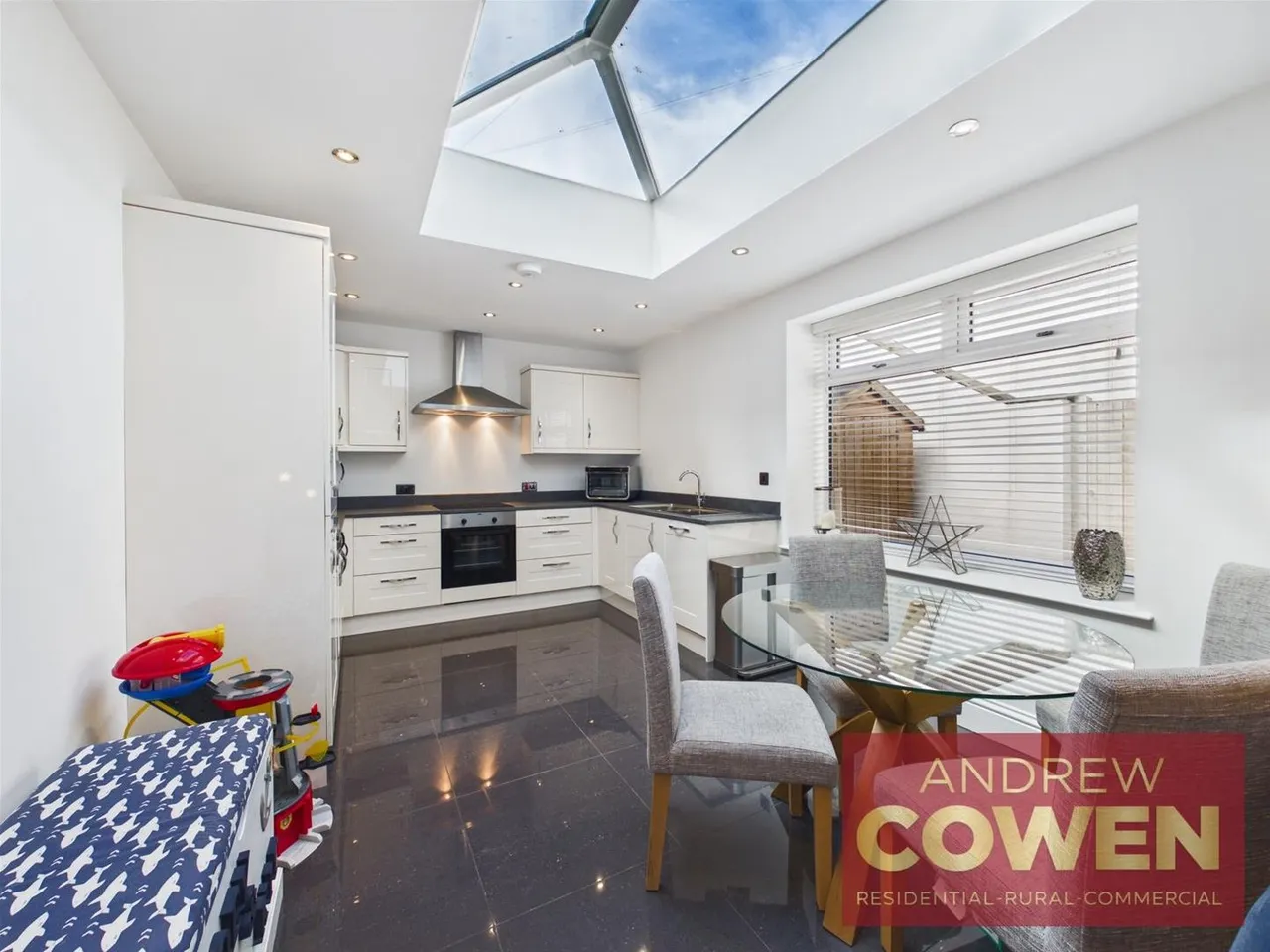 Blenheim Terrace, Scarborough YO12 7HF, photo 7