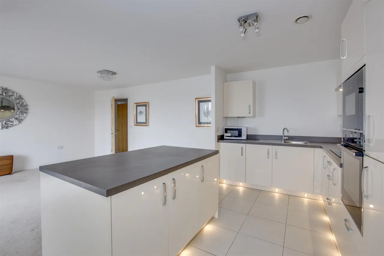 Beaumont Way, Hazlemere, HP15, photo 3